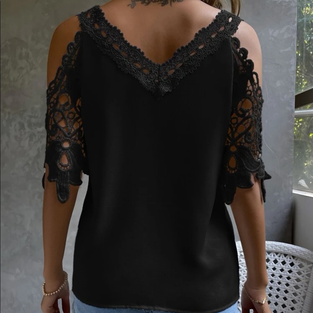 Bohemian Black Floral Crochet Lace Cold Shoulder Blouse Top XS S M L - Picture 2 of 6